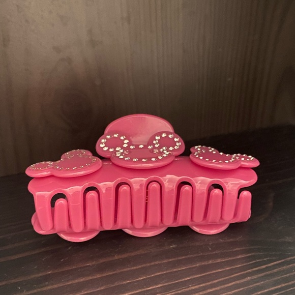 NWOT Baublebar x Mickey Mouse hot pink rhinestone claw hair clip - Picture 4 of 5